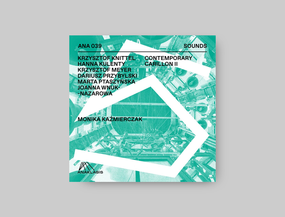 okładka płyty CONTEMPORARY CARILLION II / ANAKLASIS z zdjęciem w tle carillonu ratusza głównego miasta widzianym od środka oraz abstrakcyjnym motywem przewodnim serii Anaklasis